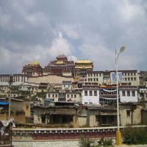 雲南香格里拉松贊林寺
